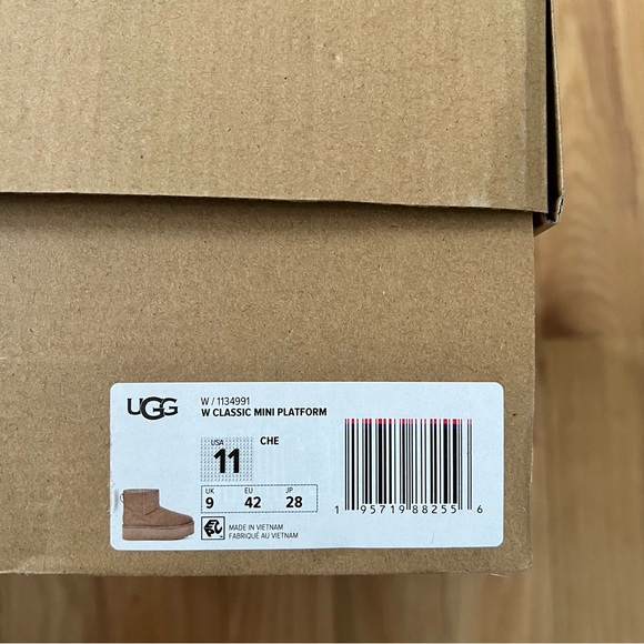 UGG Classic Mini Platform in Chestnut - Picture 5 of 11